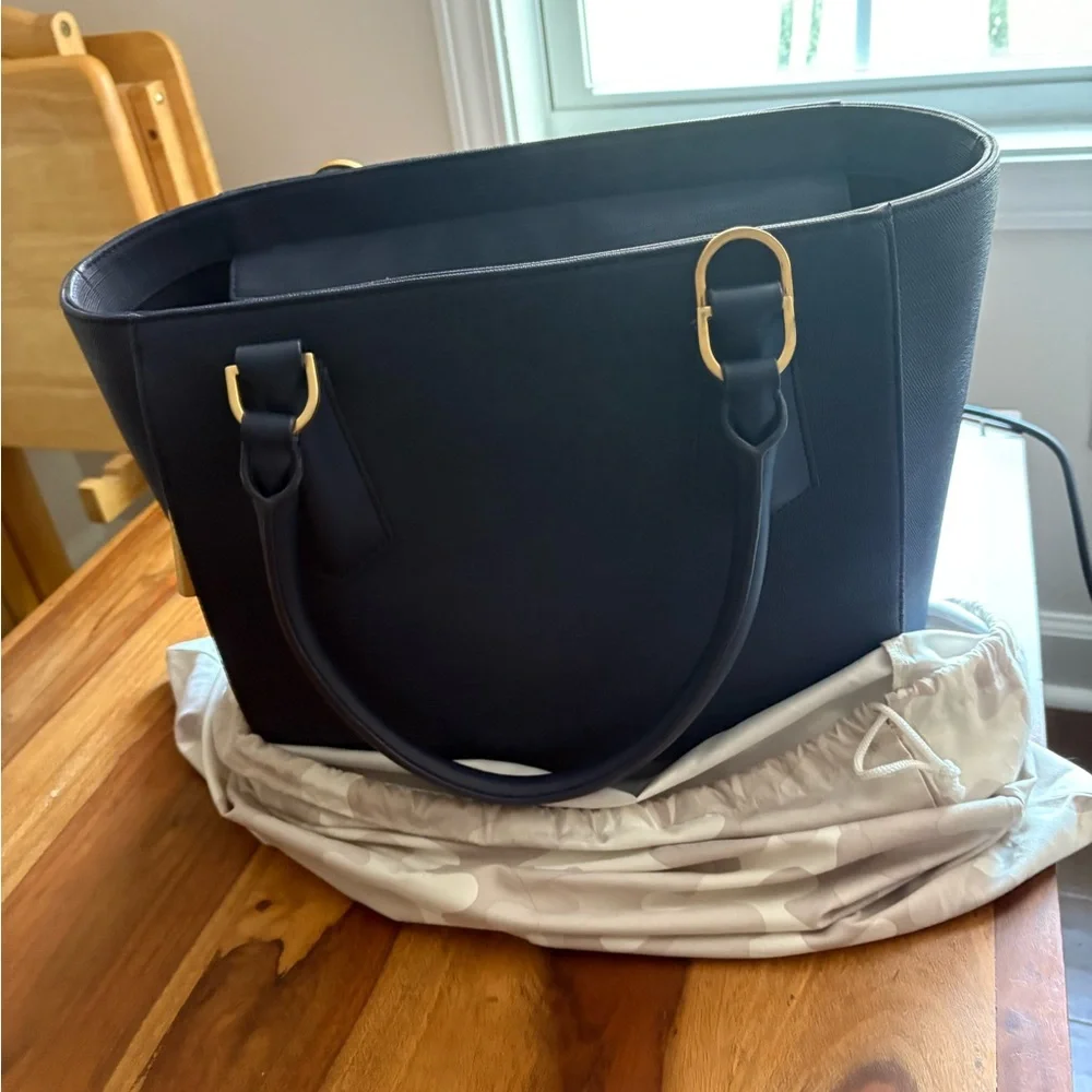 Dagne Dover Navy Tote Bag - Picture 2 of 5